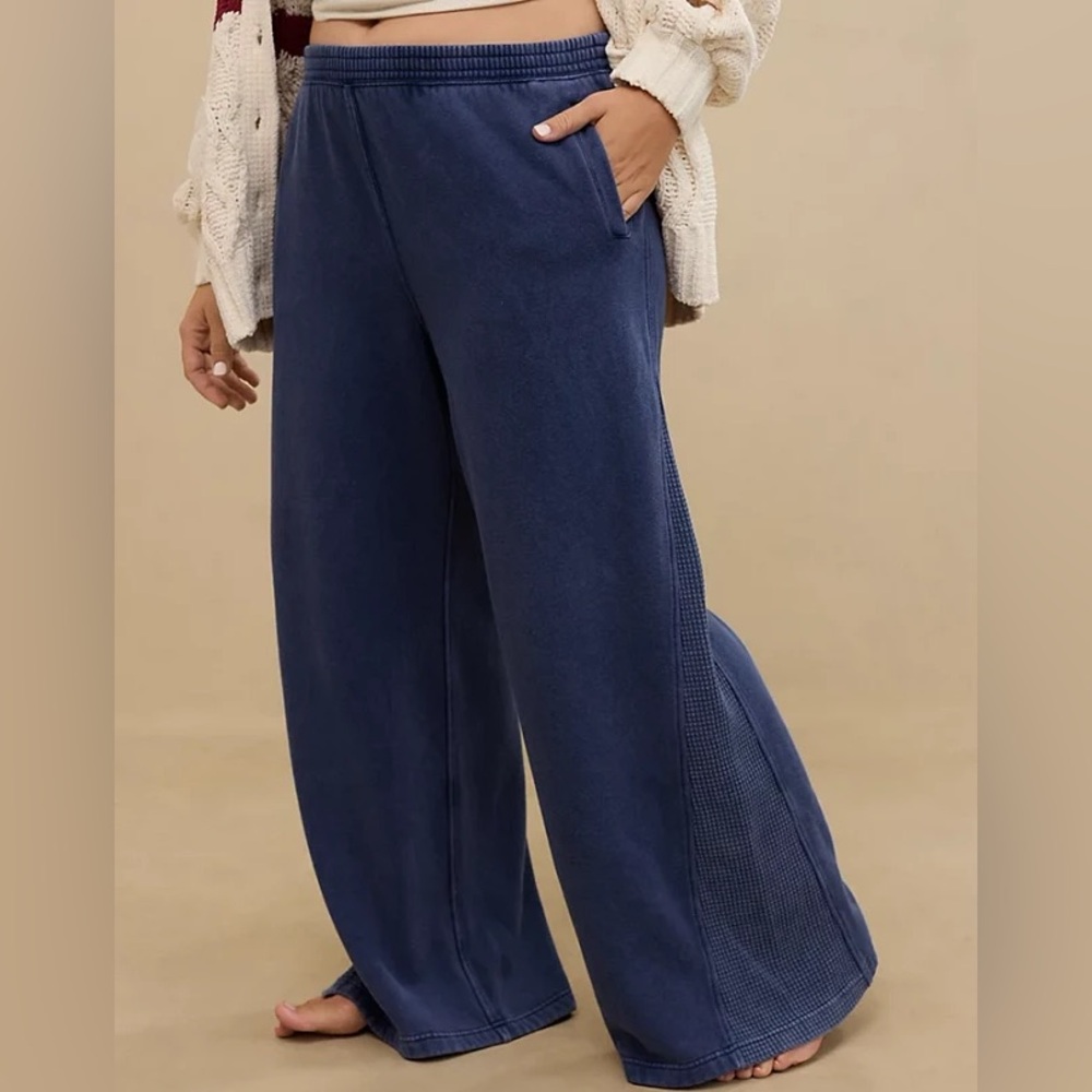 Aerie Getaway Wide Leg Trouser Pants - Picture 4 of 5